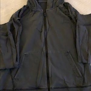 Fitted Women’s Lululemon zip up Hoodie Size 6